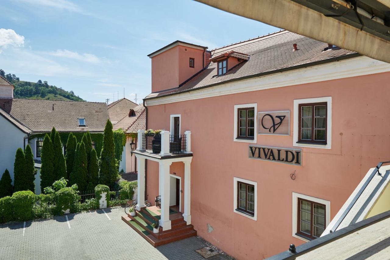 Vivaldi Apartments Mikulov Exterior photo
