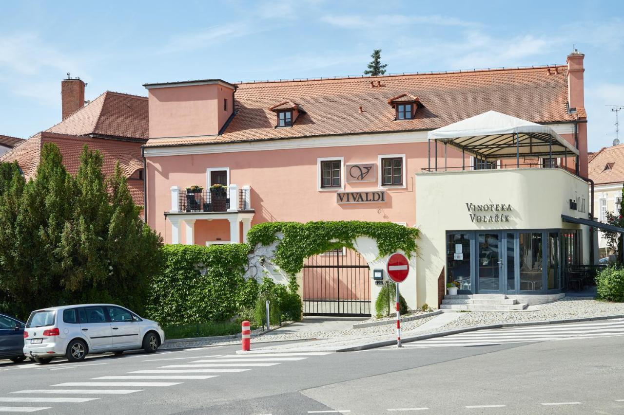 Vivaldi Apartments Mikulov Exterior photo